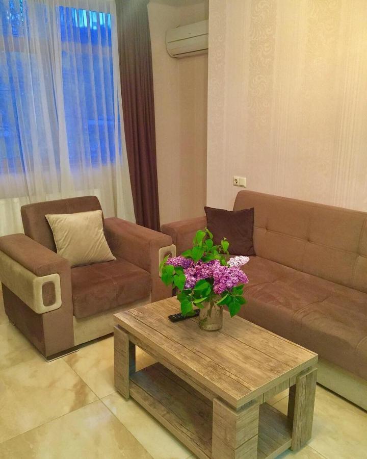 Mg Apartments In Tbilisi Bagian luar foto