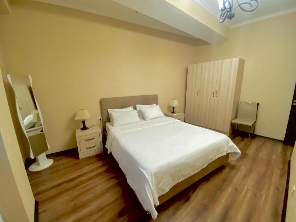 Mg Apartments In Tbilisi Bagian luar foto
