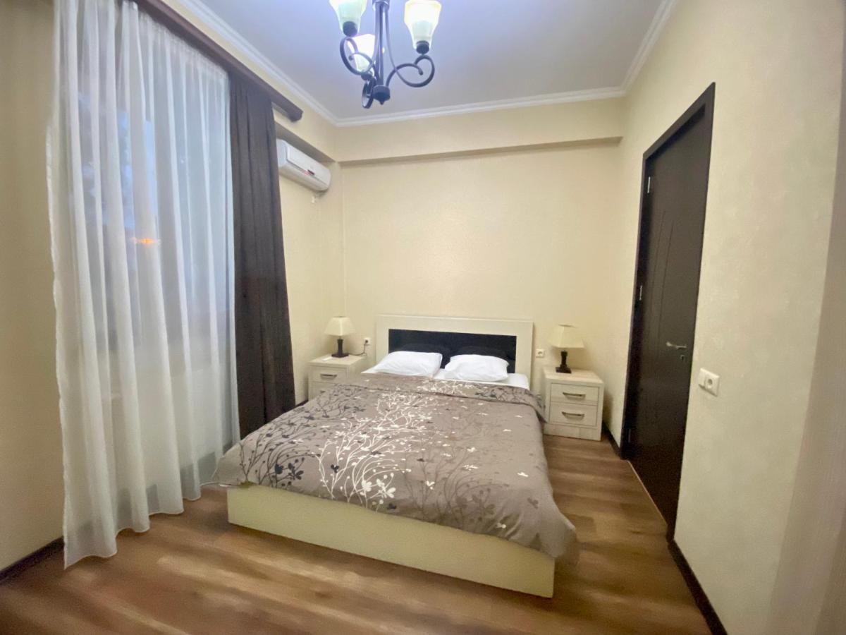 Mg Apartments In Tbilisi Bagian luar foto