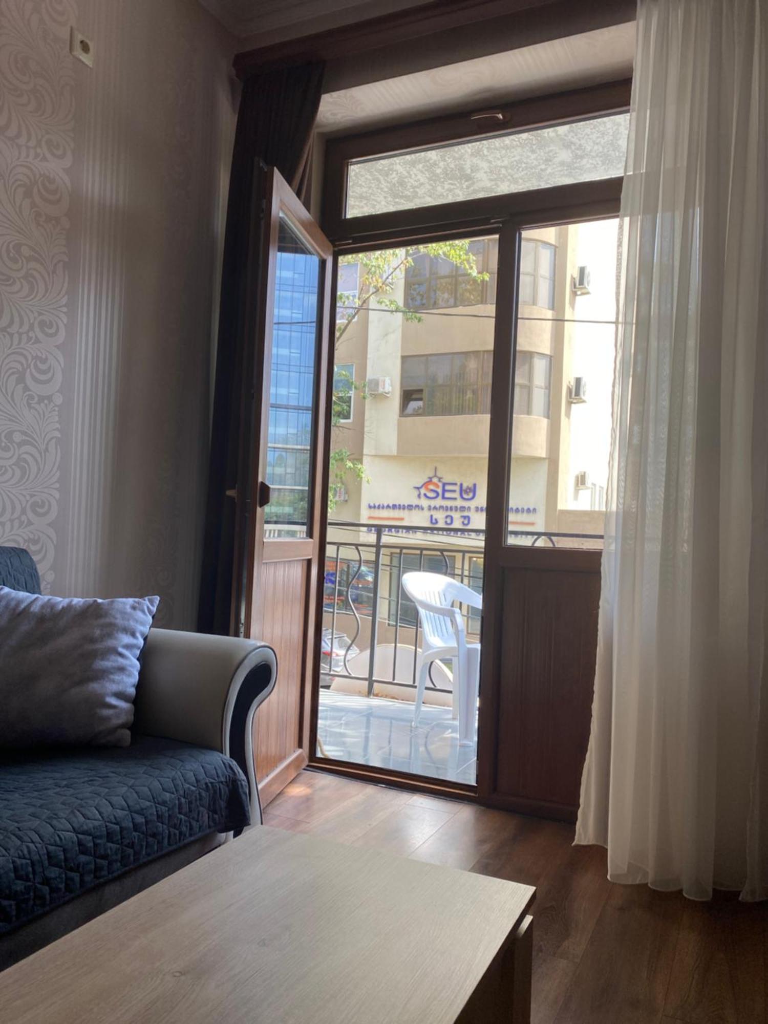 Mg Apartments In Tbilisi Bagian luar foto