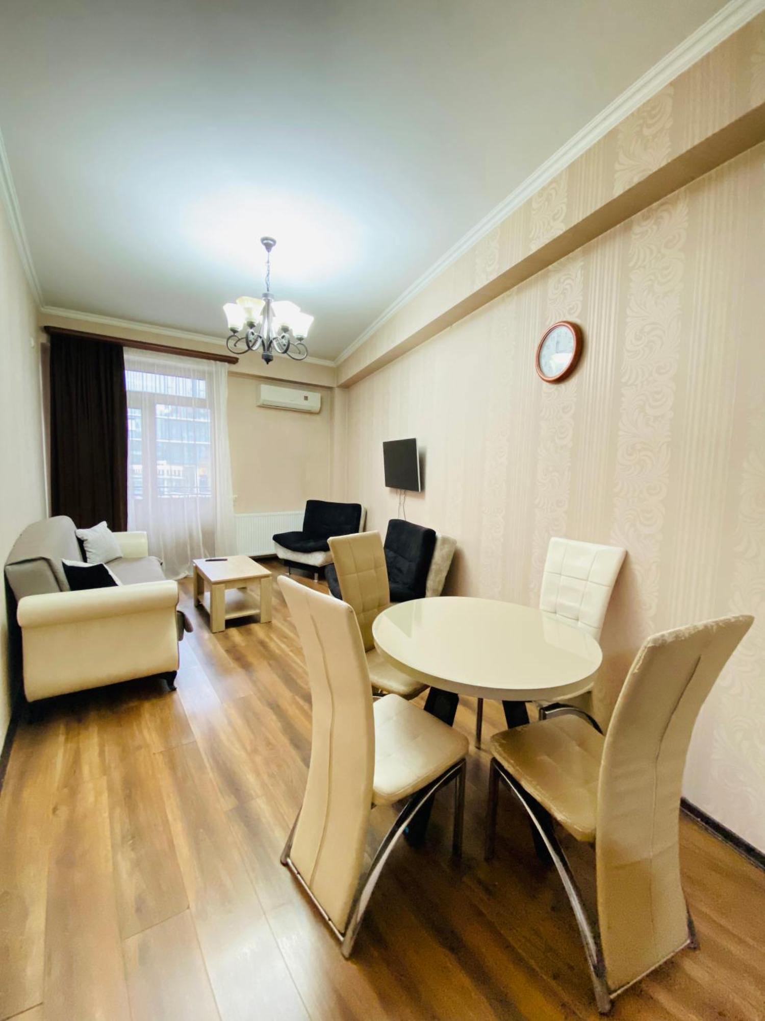 Mg Apartments In Tbilisi Bagian luar foto